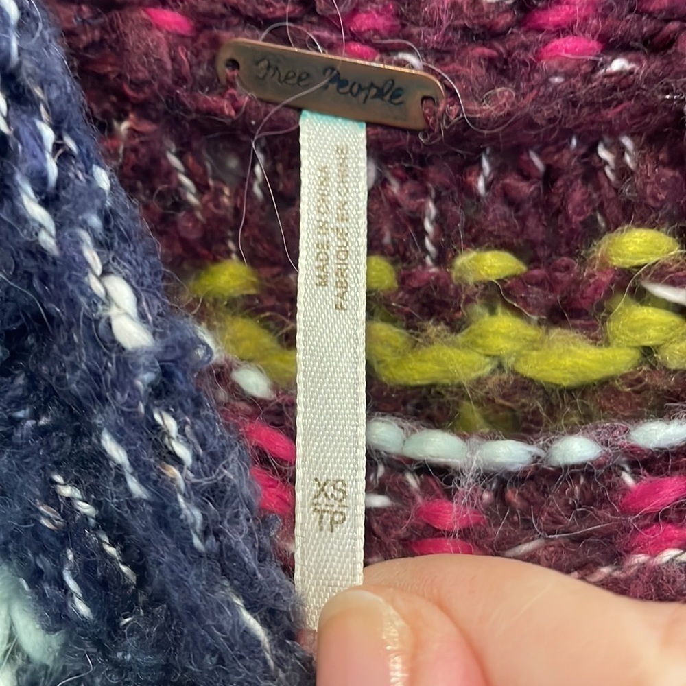 Free People Sweater - Picture 5 of 8